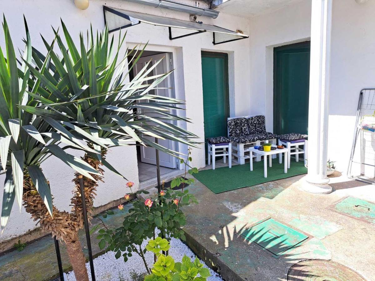 Stefan Apartman Novi Sad Esterno foto